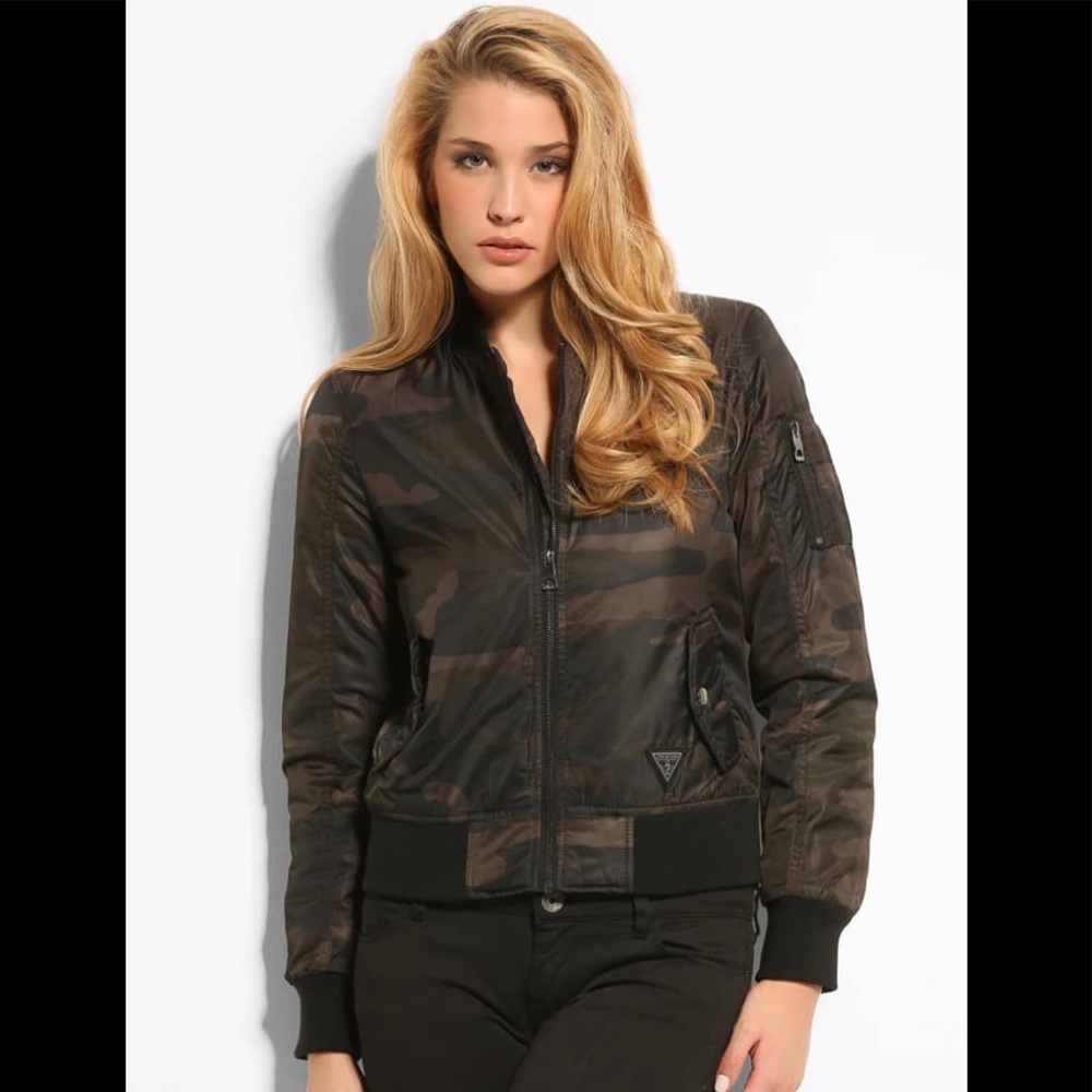 Guess camo bomber